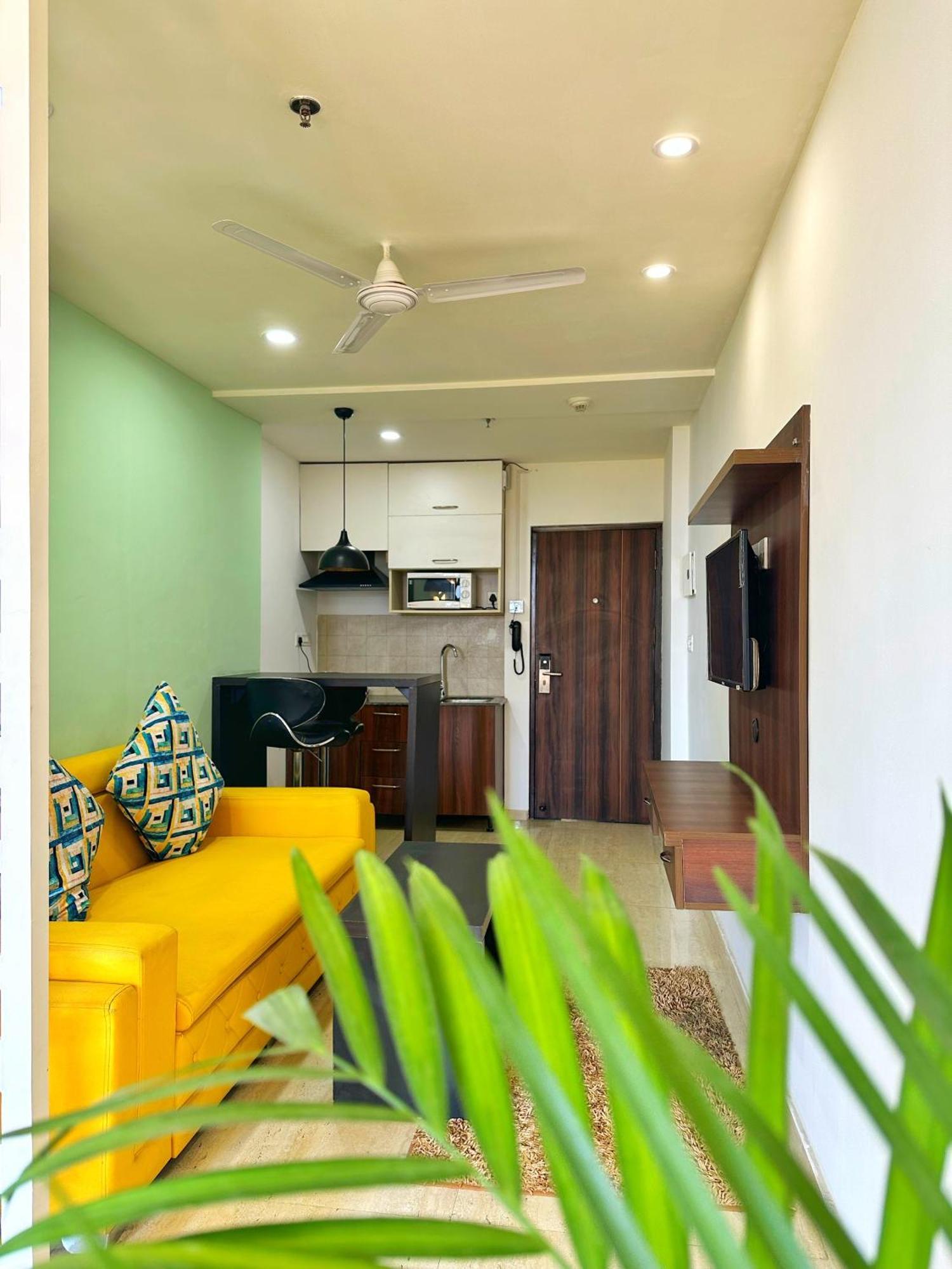 Flamingo Hotel Sector 67 I Studio Rooms I Gurgaon Exterior photo
