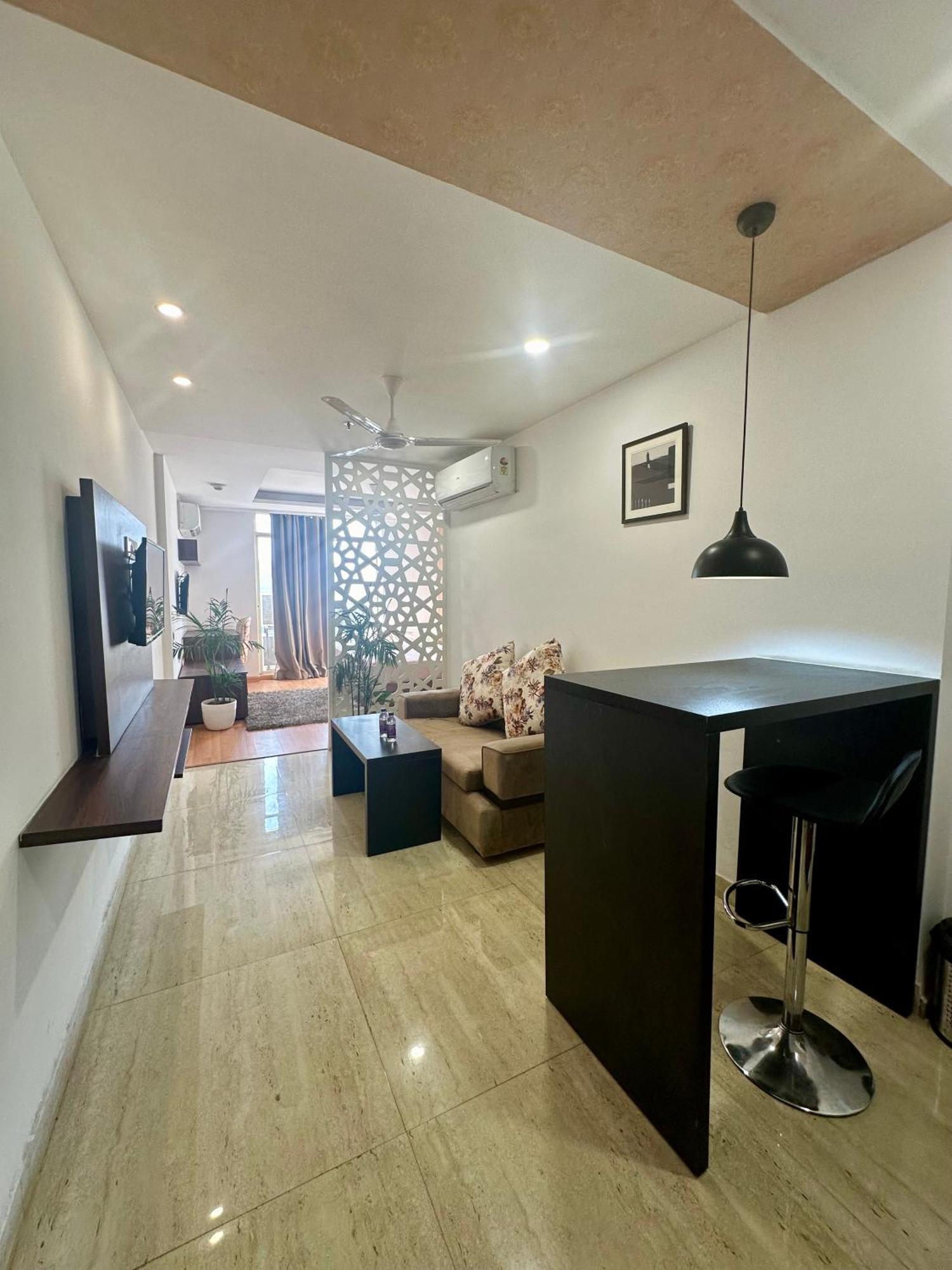 Flamingo Hotel Sector 67 I Studio Rooms I Gurgaon Exterior photo